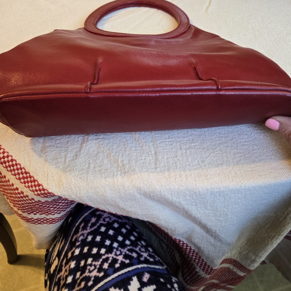 United Colors Of Benetton Burgundy Red Mini Circle-Handle Leather Bag 12x13.5 - Picture 3 of 12